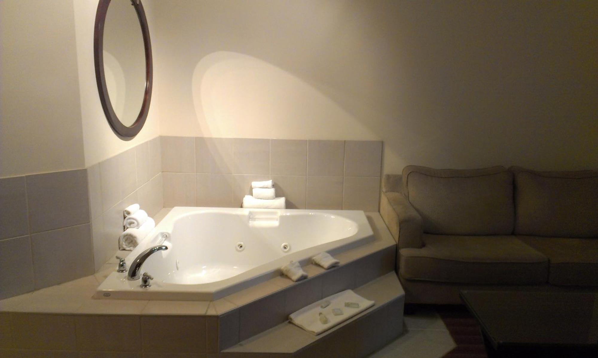 Sigma Inn & Suites Hudson'S Hope Hudsons Hope Экстерьер фото