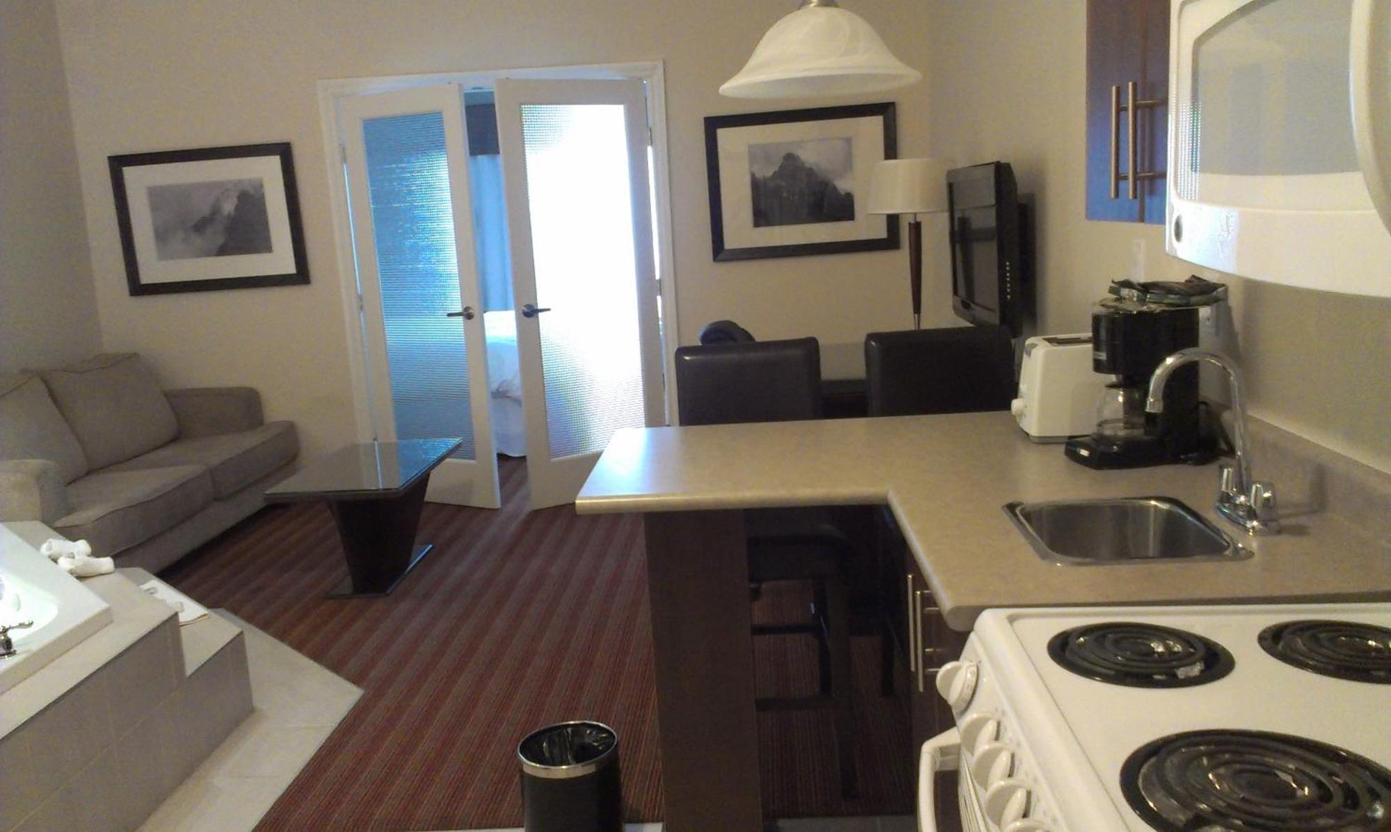 Sigma Inn & Suites Hudson'S Hope Hudsons Hope Экстерьер фото