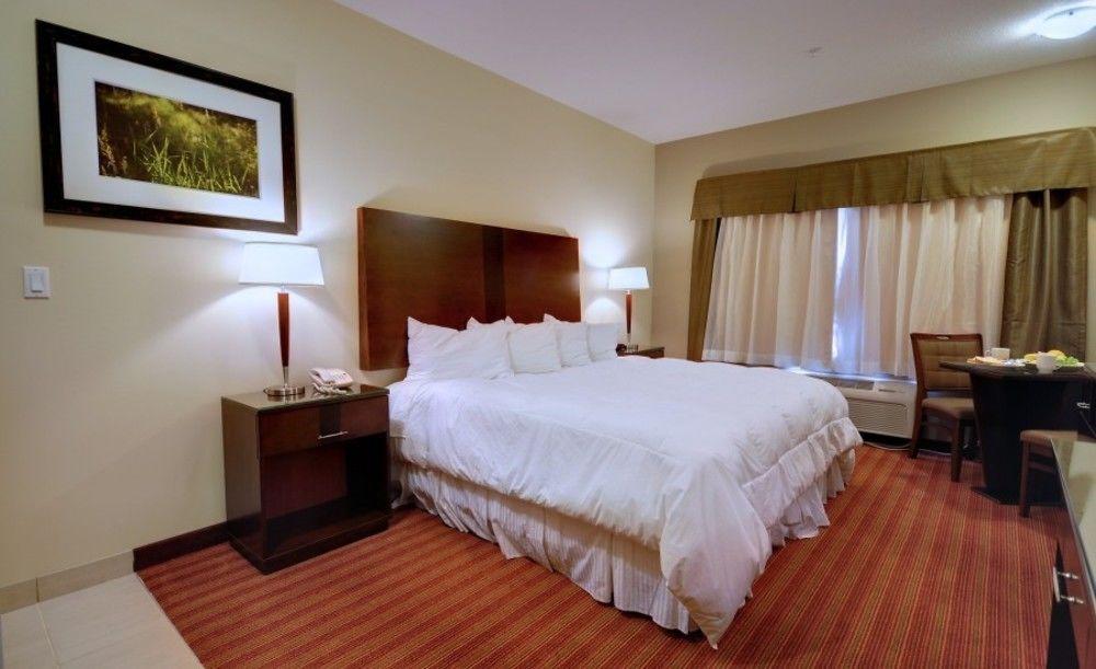 Sigma Inn & Suites Hudson'S Hope Hudsons Hope Экстерьер фото