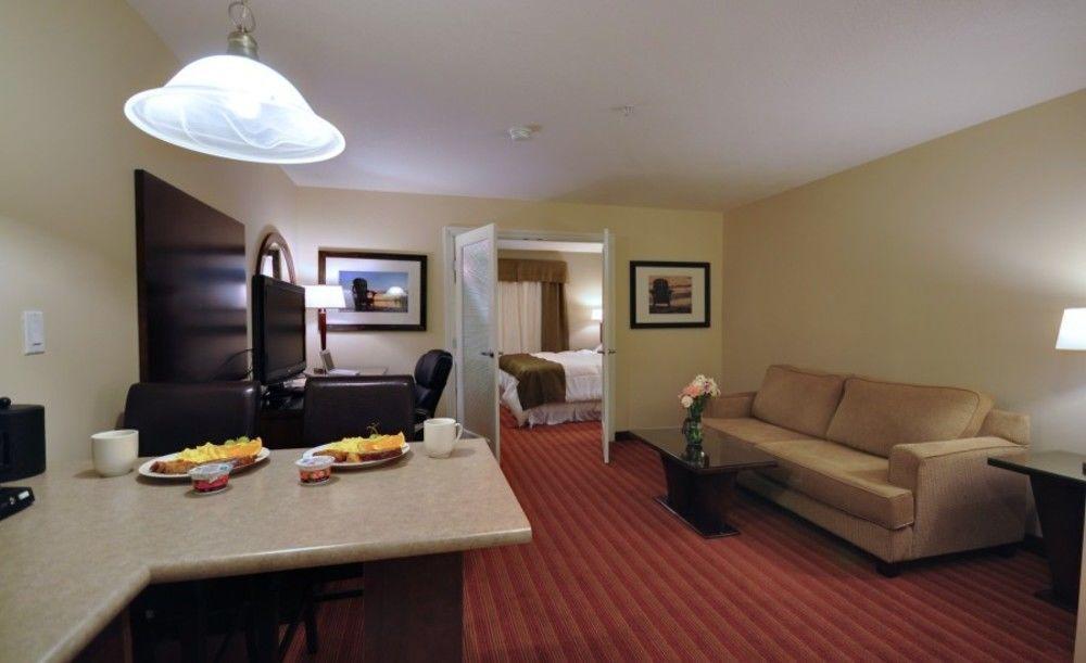 Sigma Inn & Suites Hudson'S Hope Hudsons Hope Экстерьер фото