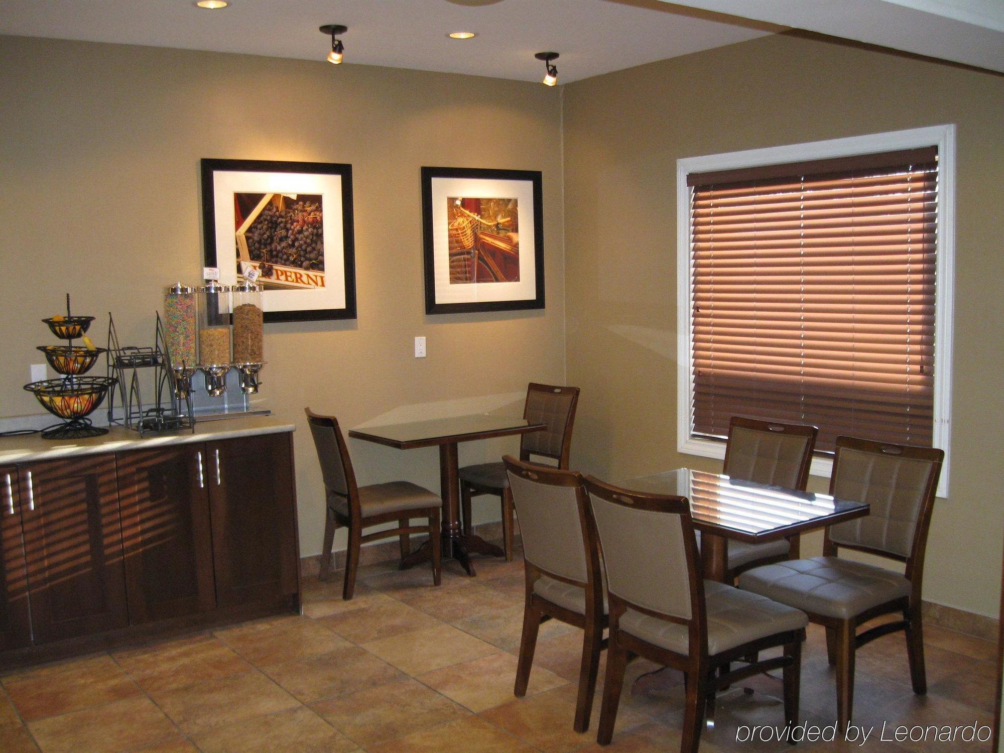 Sigma Inn & Suites Hudson'S Hope Hudsons Hope Ресторан фото